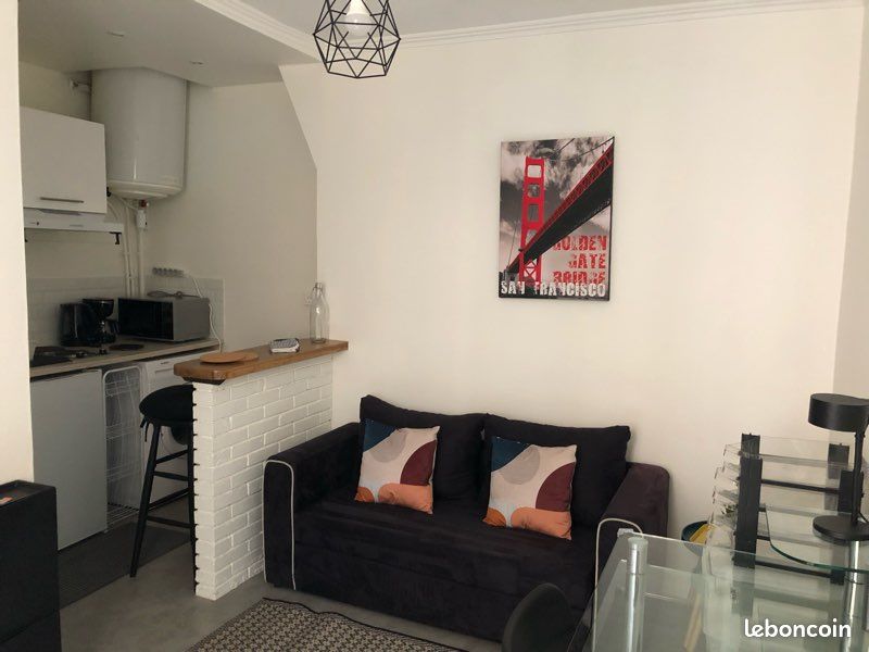 Appartement 2 pièces 23 m² · à Versailles · 23 m² · 958 €/mois