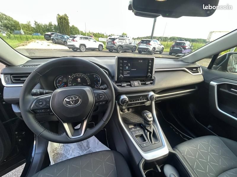 Toyota RAV4 2.5 Hybride 218ch Dynamic 2WD MY22 (image 30)