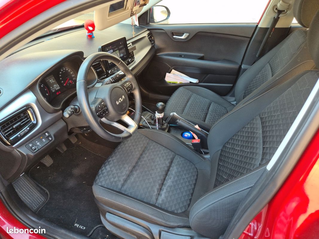 Kia rio (image 3)
