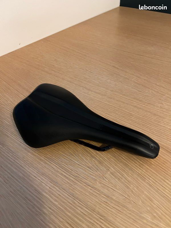 Selle vélo marque Prologo Akero (image 1)