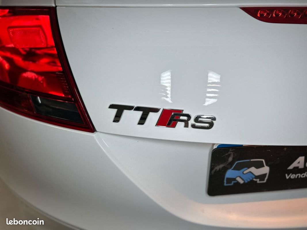 AUDI TTRS ENTRETIEN AUDI/ PALETTES AU VOLANT/ 2.5 TFSi 340Ch BV S-tronic (image 9)