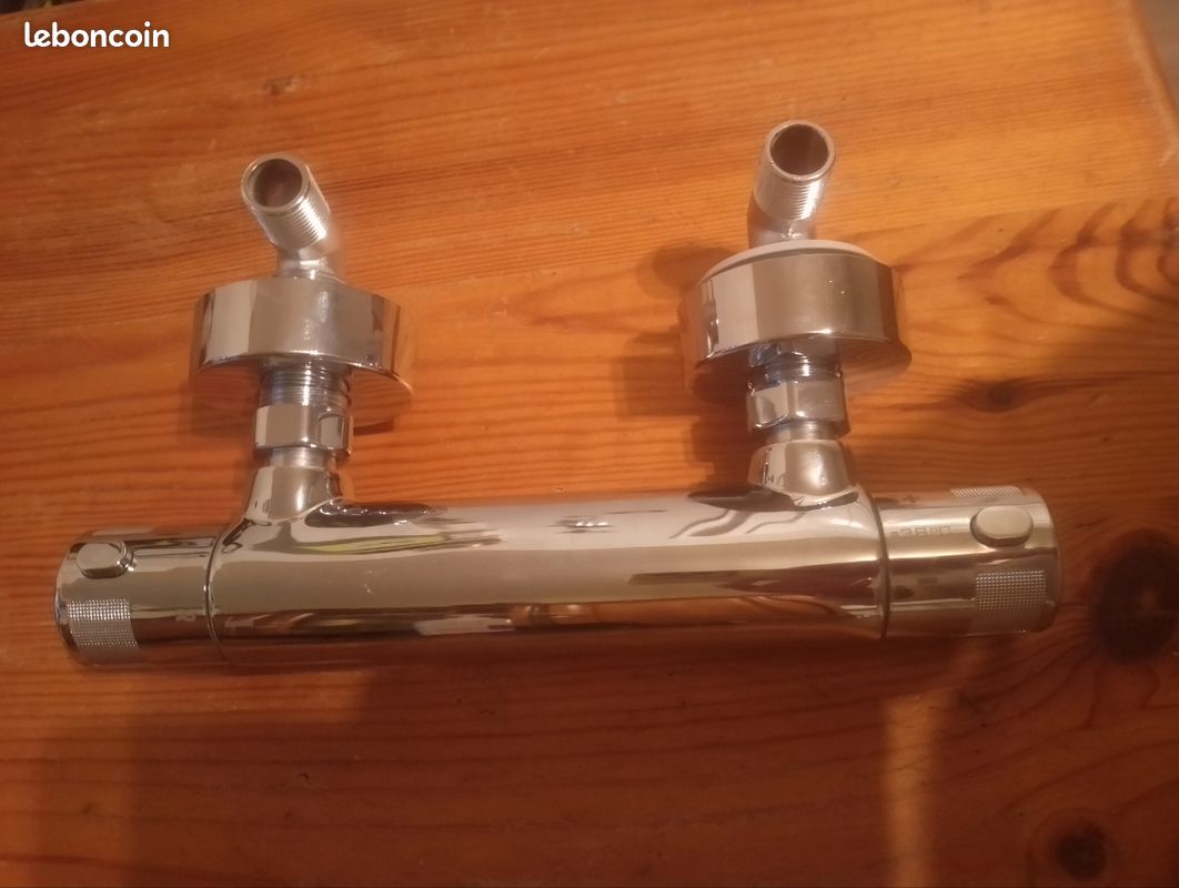 Mitigeur thermostatique Kinedo entre axe 180 mm (image 1)