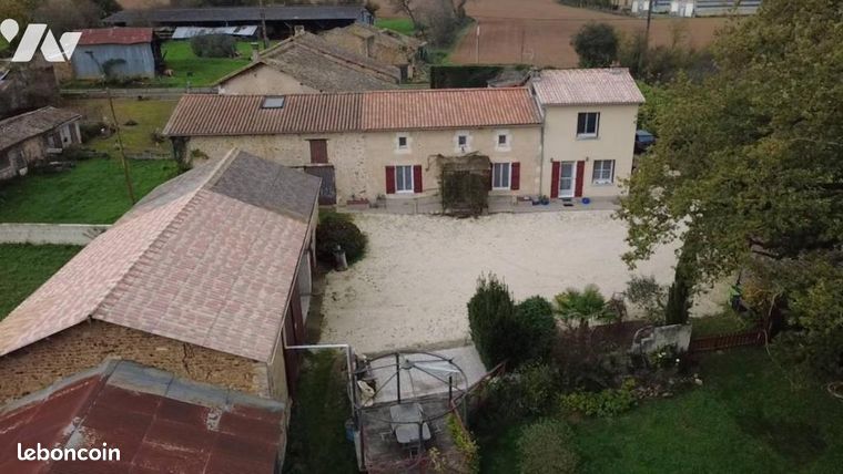 Maison 145 m² CELLE LEVESCAULT