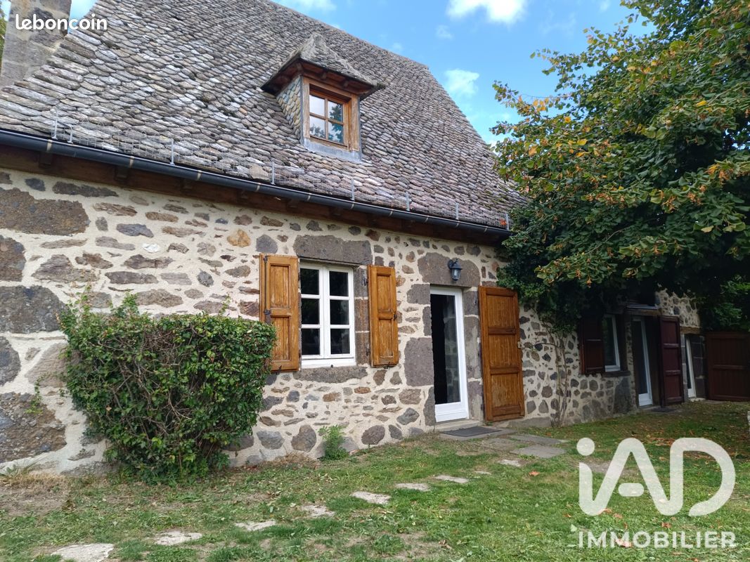 Maison 5 pièces 117 m² · à Saint-Cernin · 117 m² · 172 000 €