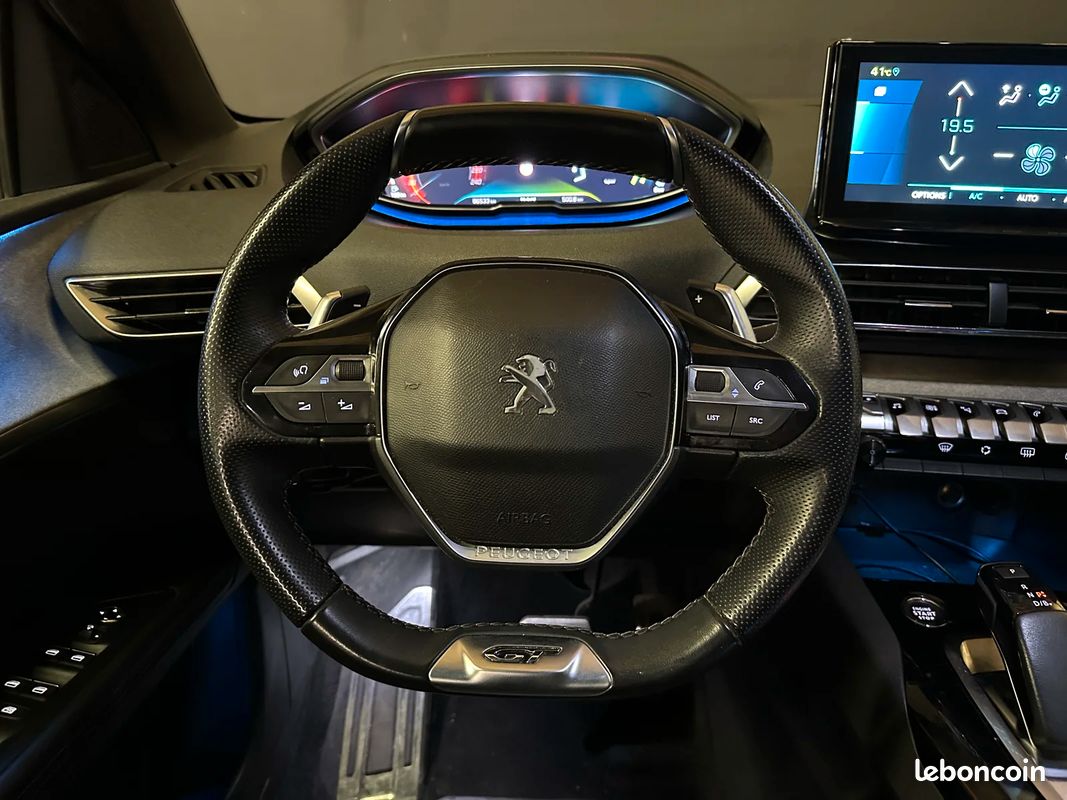 Peugeot 3008 II 1.6 THP Hybrid 225 GT (image 24)