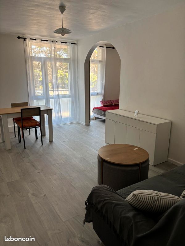 Appartement 5 pièces 81 m² · à Villeurbanne · 81 m² · 1 470 €