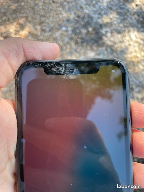 IPhone 11 (image 2)