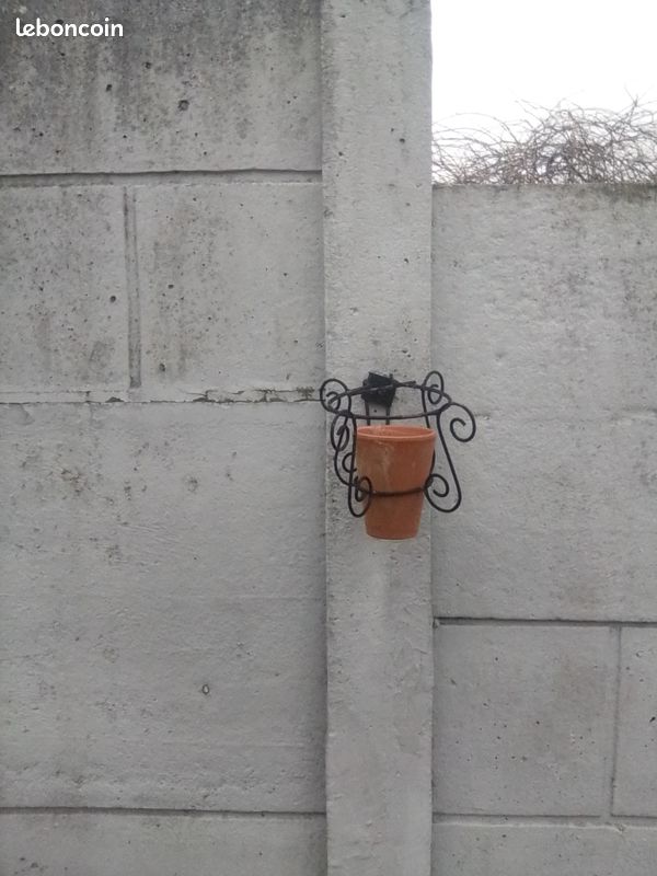 6 Support mural pour pot de fleur (image 1)