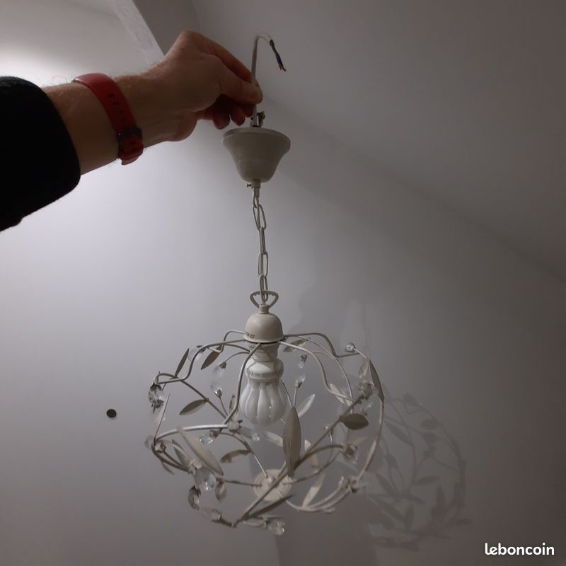 Lustre (image 2)
