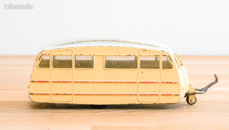 Dinky Toys FRANCE 1960 CARAVANNE ref 811 Meccano Original