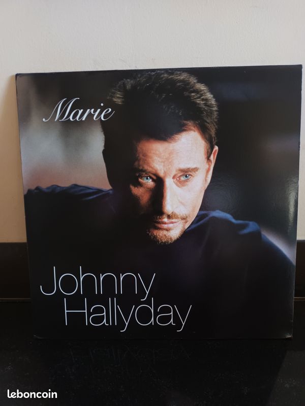 Vend vinyle MAXI 33 Tr (12 ") rare édition limitée N° 10668 JOHNNYHALLYDAY " Marie" original de 2002 (image 1)