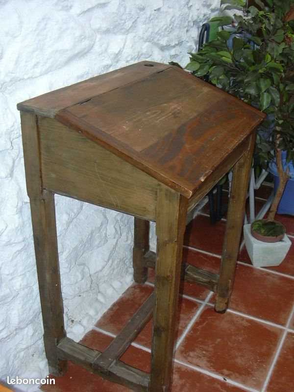 Bureau pupitre en bois ancien (image 1)