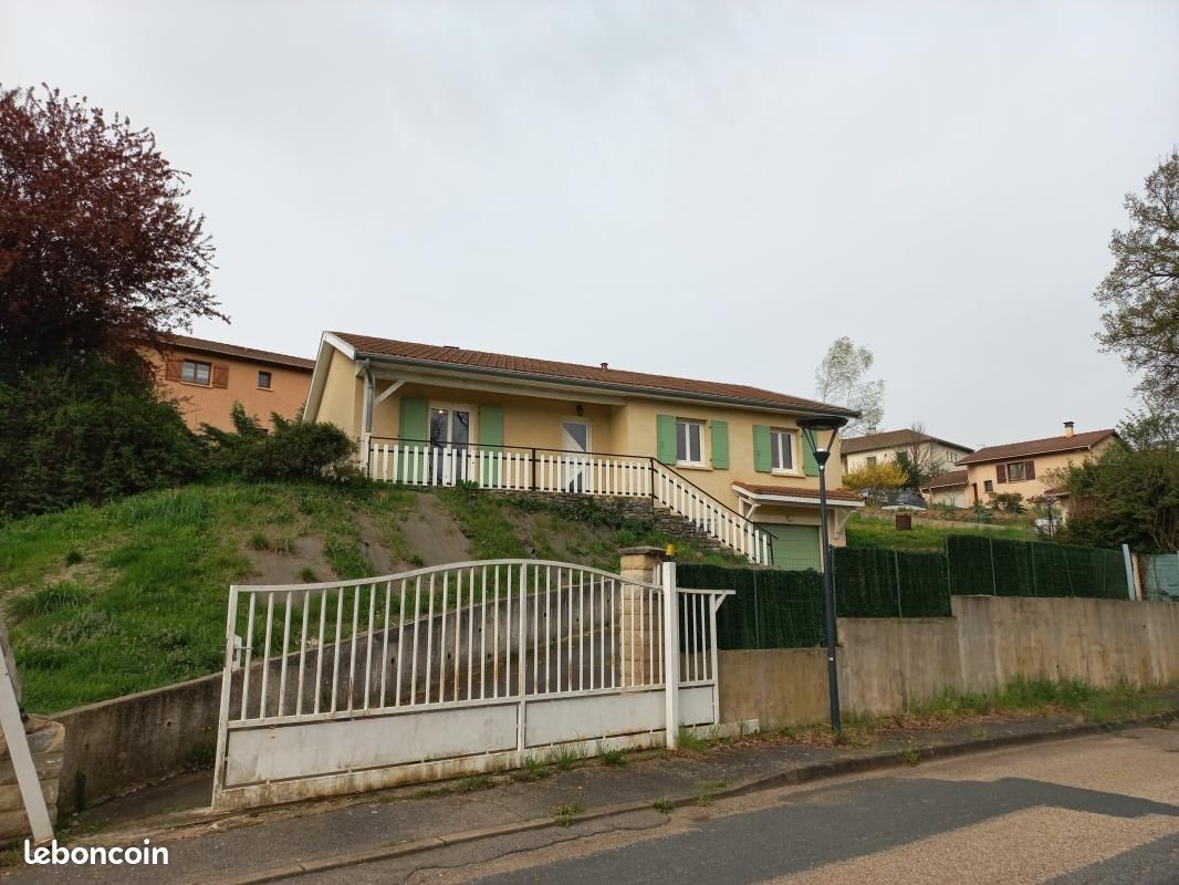 Maison 4 pièces 89 m² · à Saint-Symphorien-sur-Coise · 89 m² · 920 €/mois