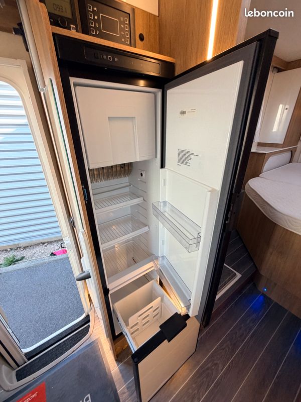Camping car ci 67xt lit central (image 10)