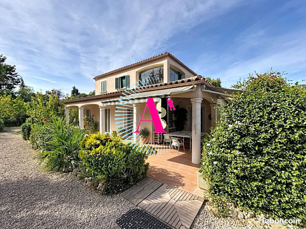 Maison 6 pièces 196 m² · à Grasse · 196 m² · 1 040 000 €