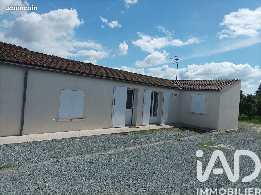 Maison 3 pièces 49 m² · à Saint-Just-Luzac · 49 m² · 132 500 €