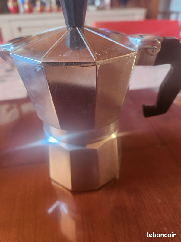 Cafetiere italienne (image 1)