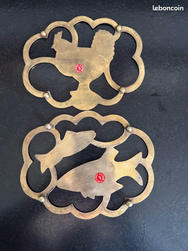Yheonver Dessous de Plat à Poisson en Fonte, Motif Vintage DéCoratif de 7,5 X 6 Pouces pour Ustensiles de Cuisine et Plats Chauds avec Pieds en Caoutchouc