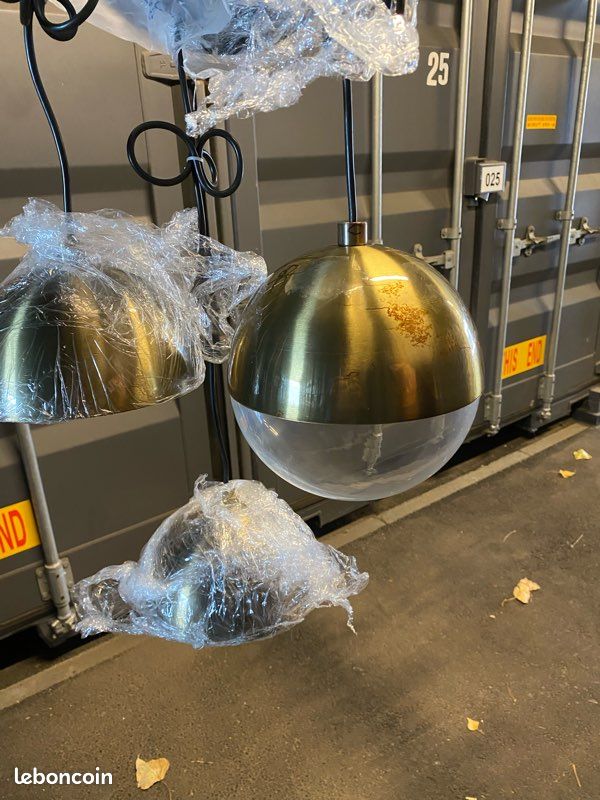 Lampe plafonnier dorée 3 globes verres (image 2)