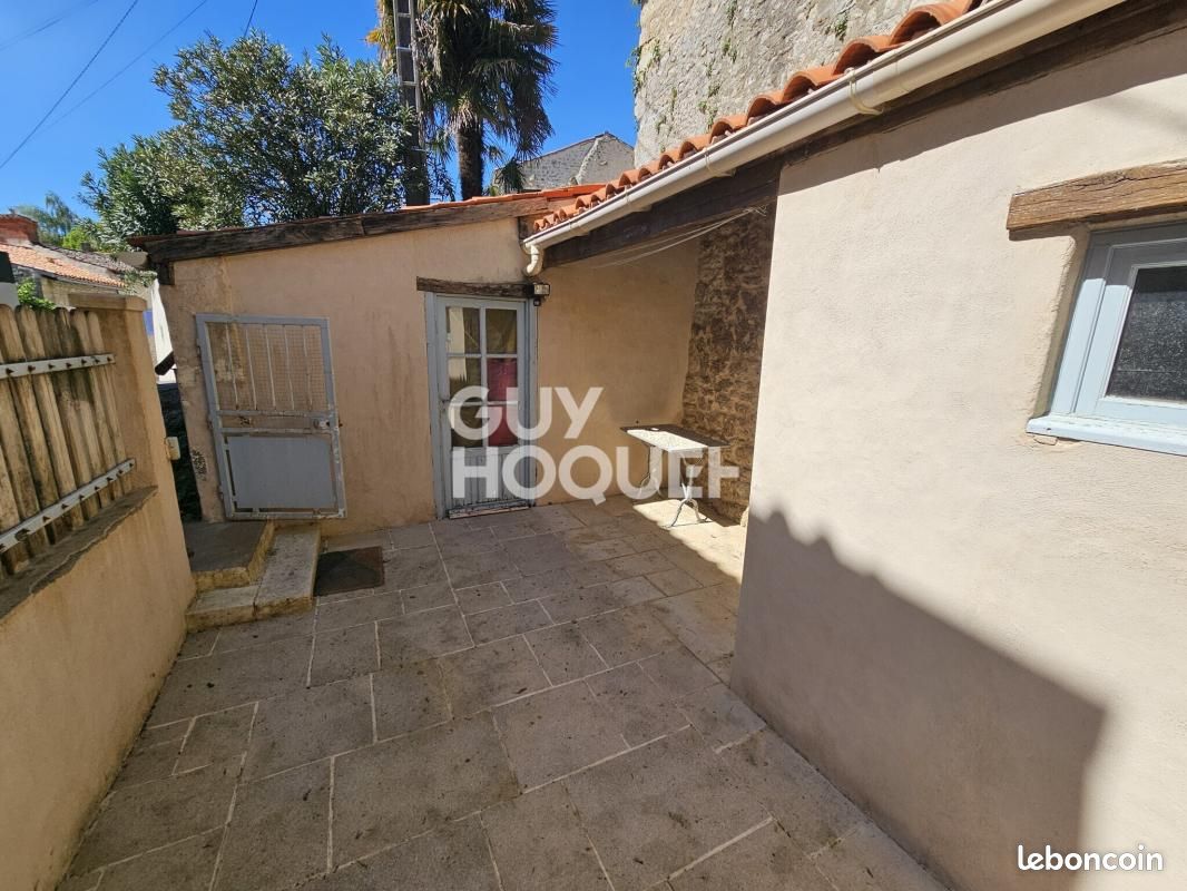 Maison 2 pièces 33 m² · à Fontenay-le-Comte · 33 m² · 60 700 €