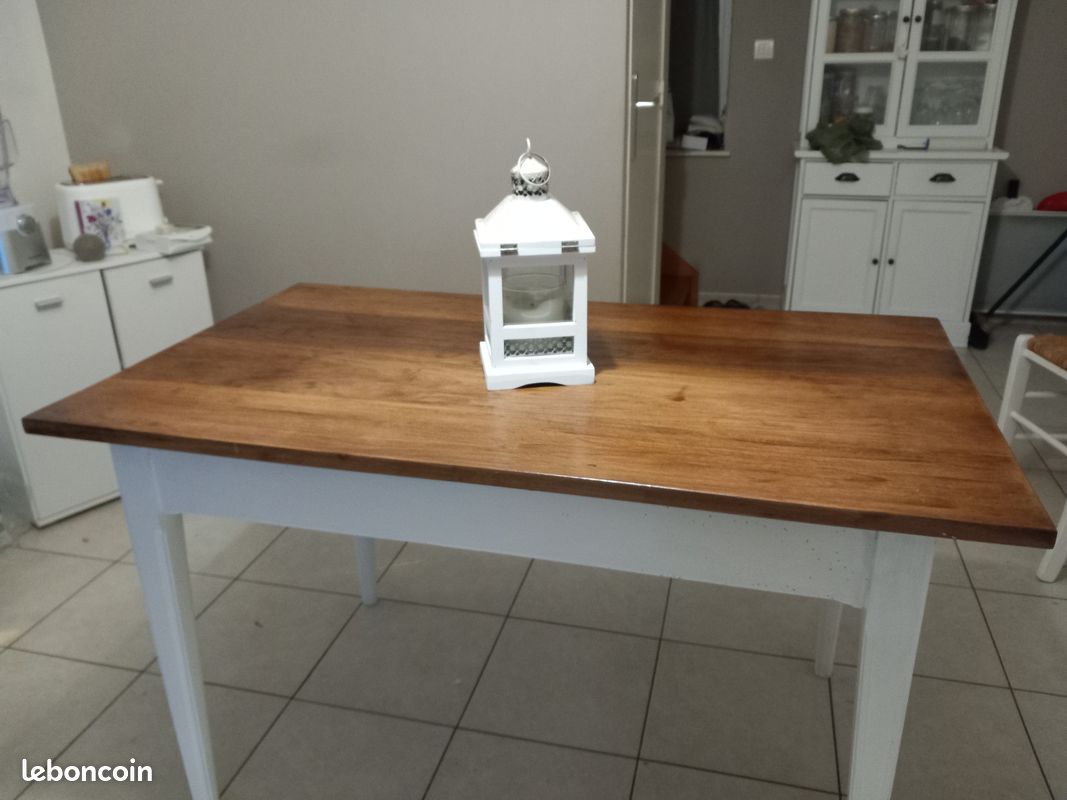 Table (image 1)