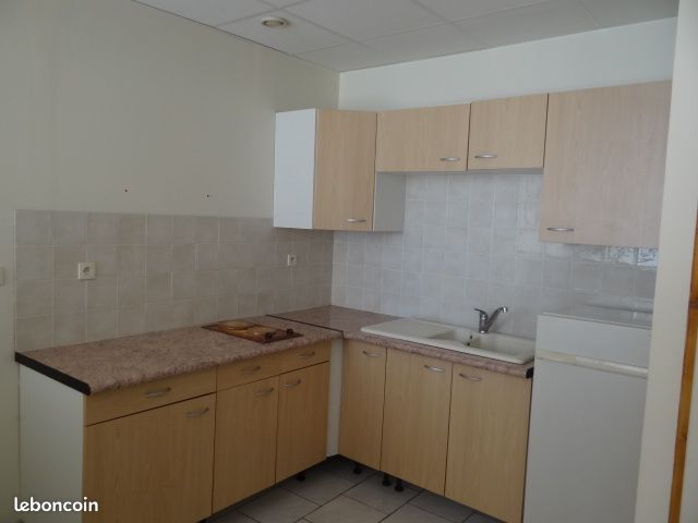 Appartement 3 pièces 38 m² · à Poitiers · 38 m² · 490 €