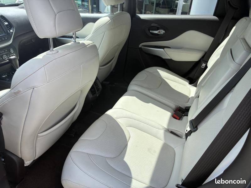 Jeep Cherokee 2.2 Multijet 200ch Overland Active Drive I BVA (image 5)