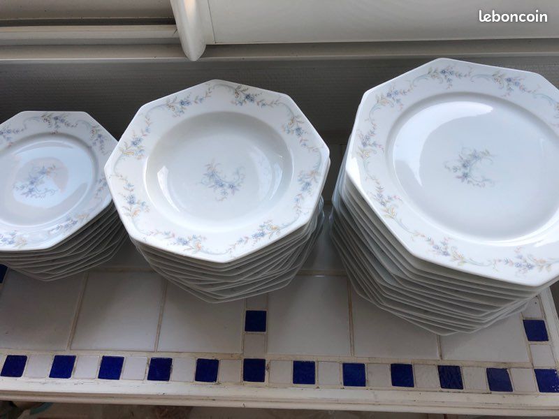 Service de Porcelaine de Limoges doré à l'or fin (image 4)