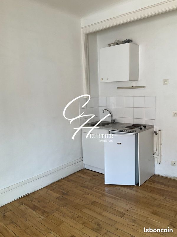 Appartement 1 pièce 19 m² · à Grenoble · 19 m² · 348 €