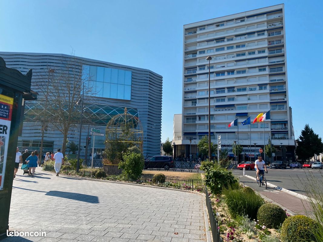 Local commercial 1 pièce 12 m² · à Orléans · 12 m² · 450 €/mois