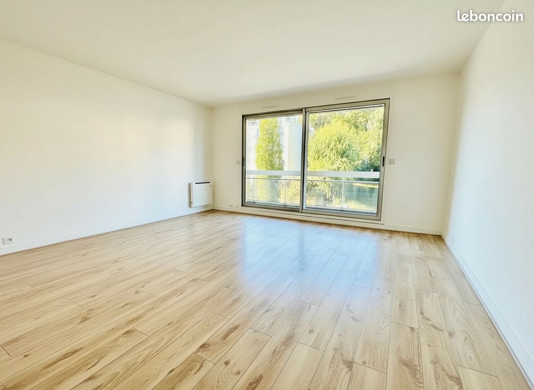 Appartement 4 pièces 85 m² · à Versailles · 85 m² · 2 190 €/mois
