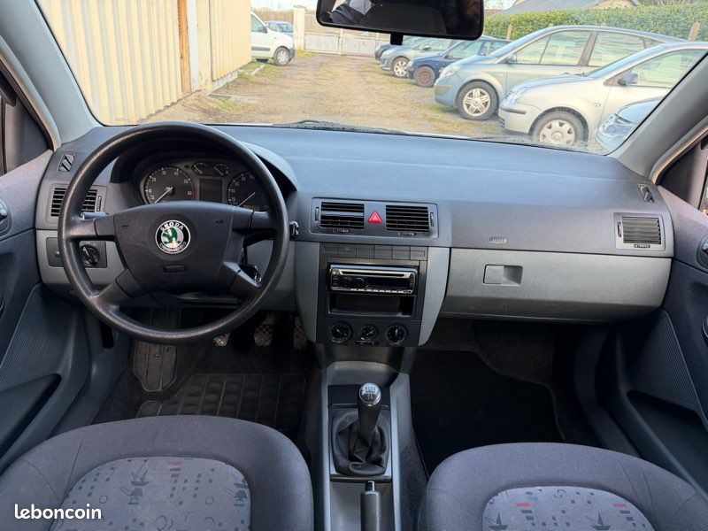 Skoda fabia combi 1.2i 64cv (image 5)