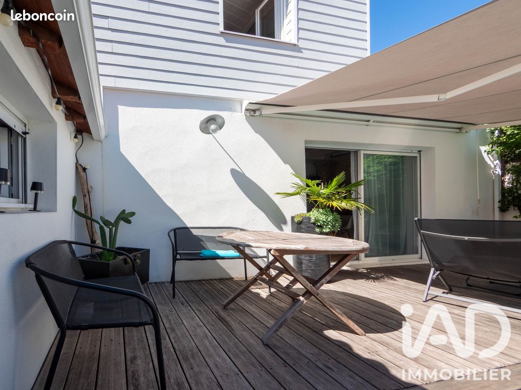 Maison 5 pièces 102 m² · à La Rochelle · 102 m² · 620 000 €