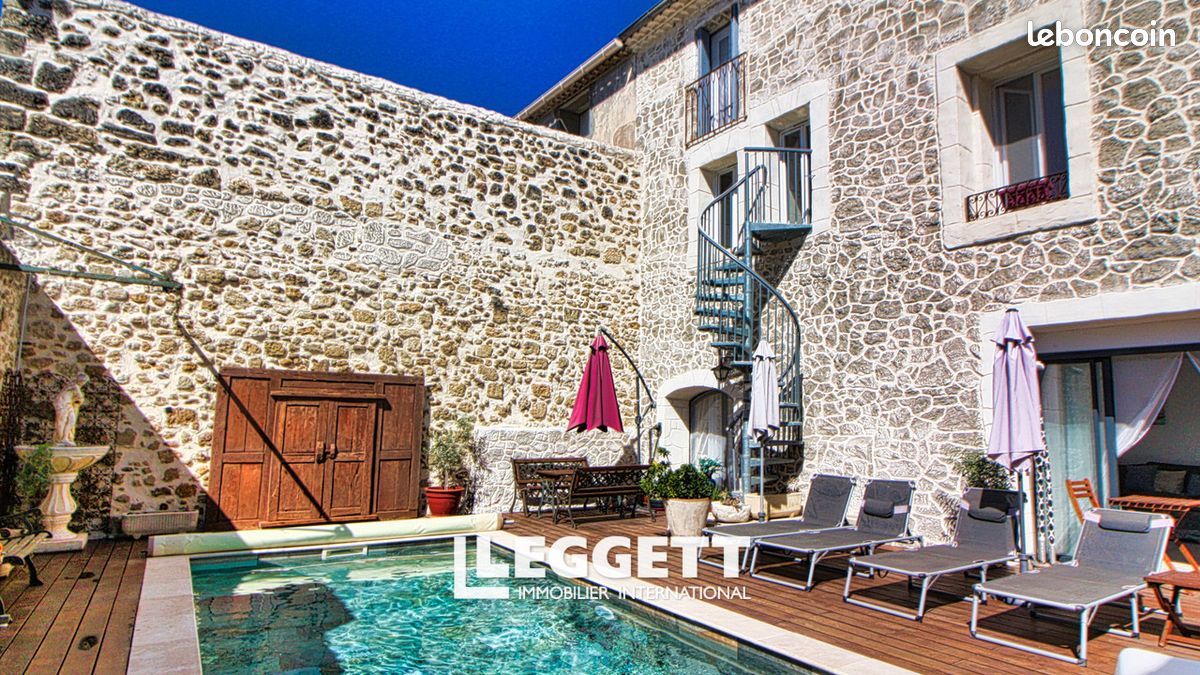Maison 8 pièces 208 m² · à Le Pouget · 208 m² · 550 000 €