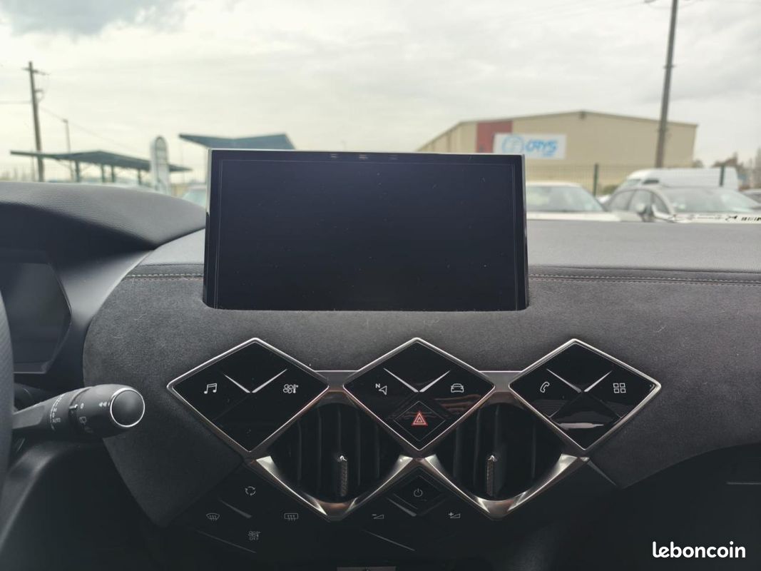 DS DS 3 CROSSBACK DS3 Crossback 1.2i PureTech 12V - 100 Performance Line PHASE 1 GARANTIE 6 MOIS (image 14)