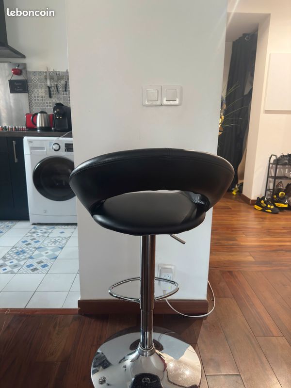 Chaise de comptoir noir réglable (image 2)