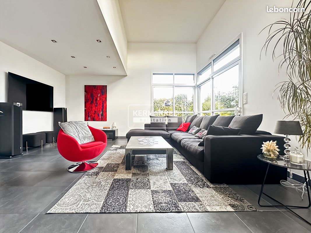Maison 6 pièces 165 m² · à Saint-Grégoire · 165 m² · 644 800 €