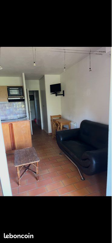 Appartement 2 pièces 30 m² · à Saint-Cyr-sur-Mer · 30 m² · 700 €/mois
