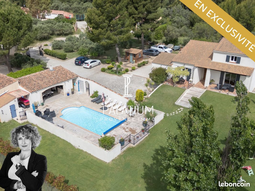 Maison 9 pièces 250 m² · à La Fare-les-Oliviers · 250 m² · 835 000 €