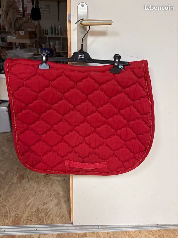 Tapis rouge Riding World (image 1)