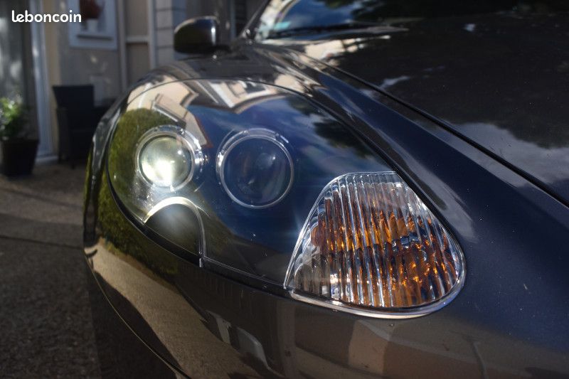 Aston martin DB9 COUPE V12 5.9L 477CH TOUCHTRONIC2 (image 8)