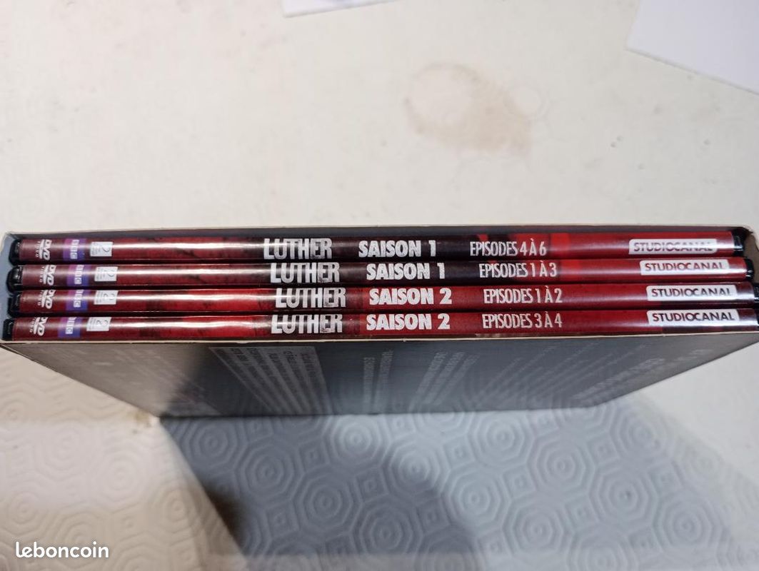 DVD saison 1 et 2 de LUTHER (image 2)