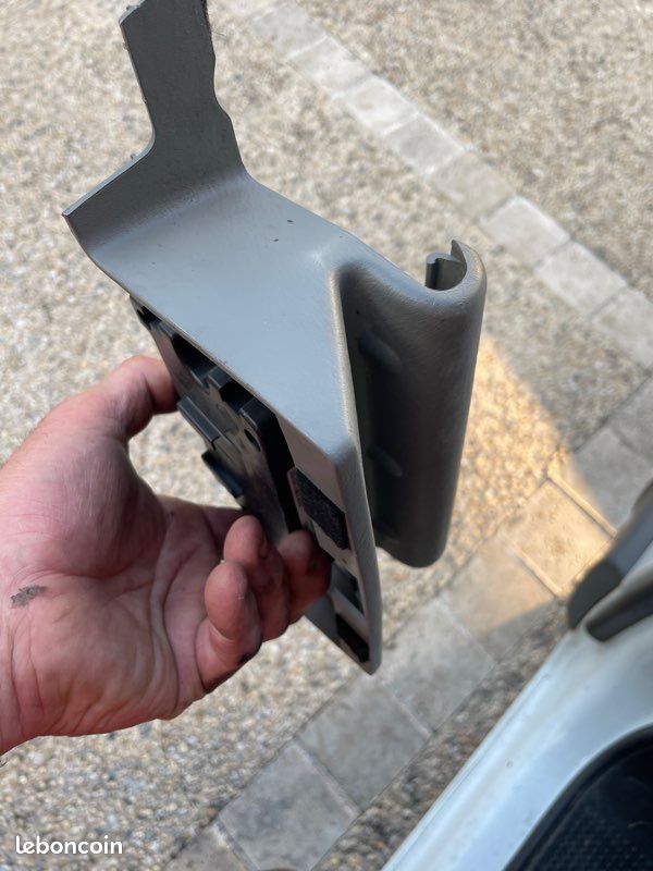 Calculateur module cbox 280246043R Renault trafic 2 (image 3)