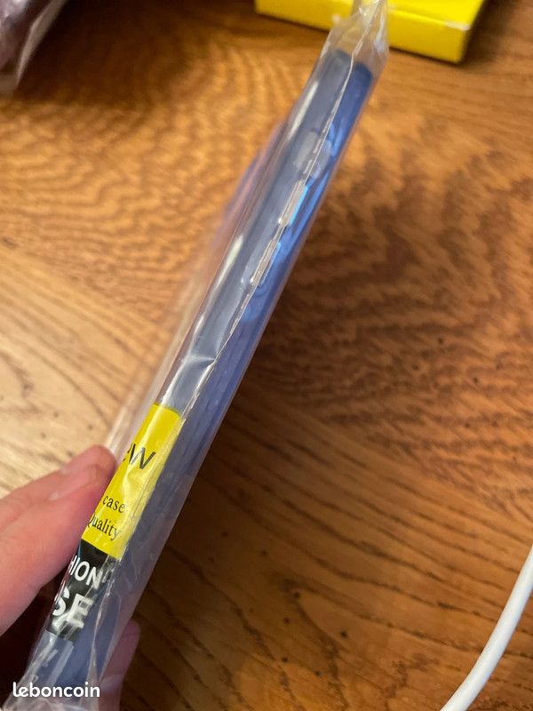 Coque iPhone 13 Pro revêtement métallique Magsafe transparent (bleu foncé