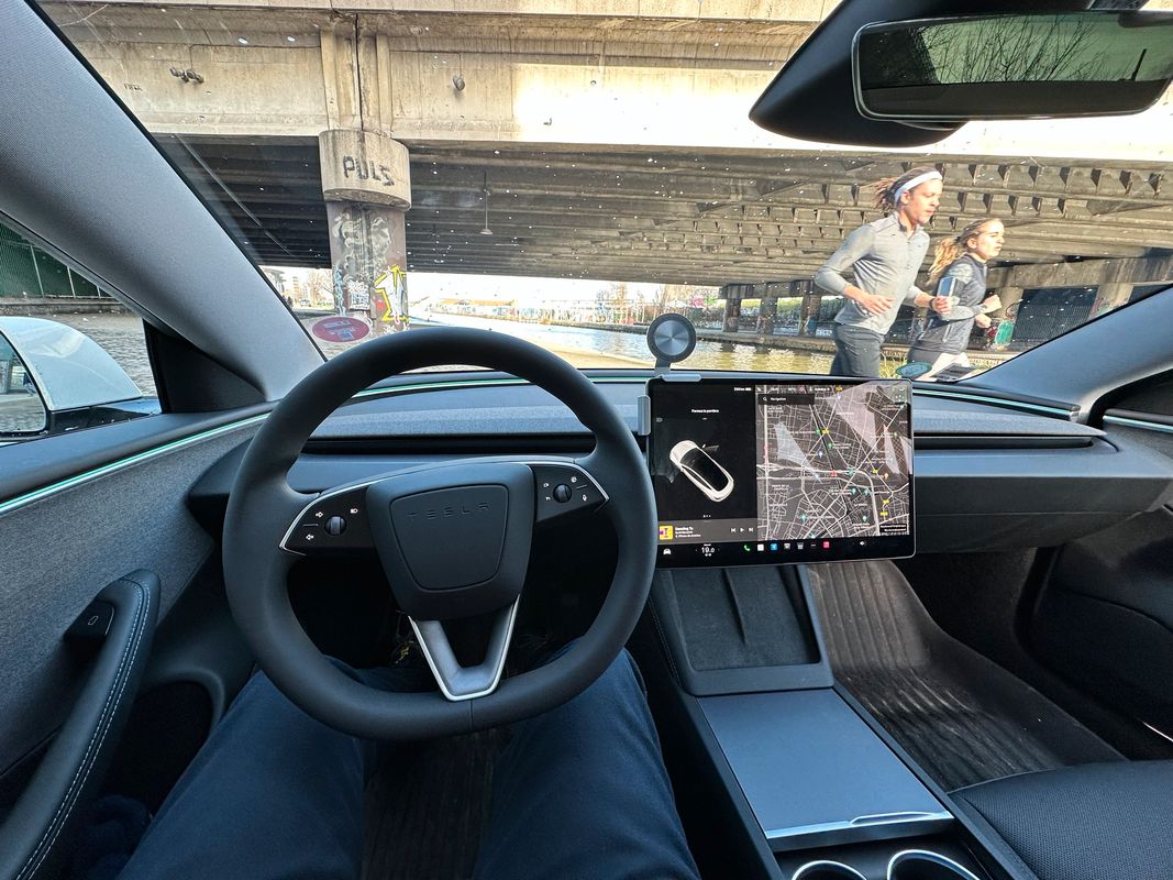 Tesla model 3 highland 2024 + accessoires - Voitures