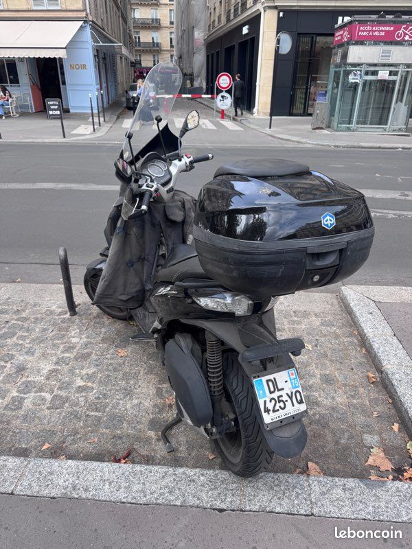 Scooter Piaggio MP3 Yourban 300cc (image 3)