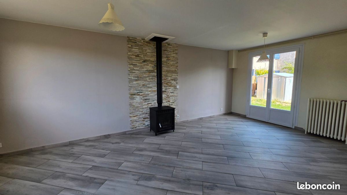 Maison 4 pièces 79 m² · à Saint-Pierre-du-Vauvray · 79 m² · 880 €/mois