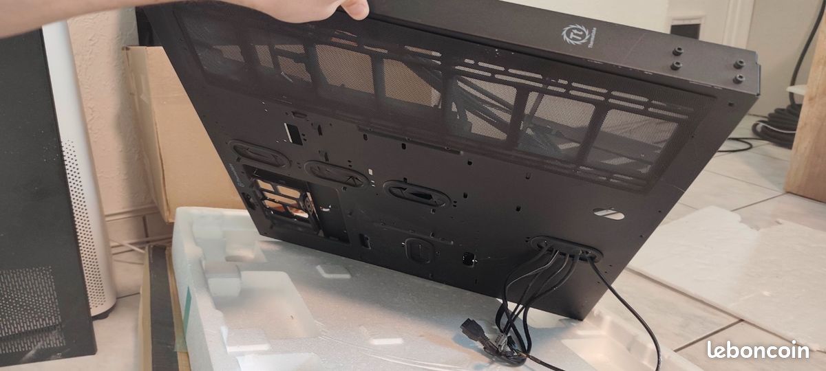 Boîtier PC Thermaltake Core P5 (image 8)