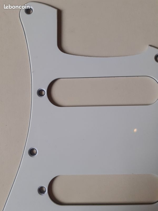 Pickguard Stratocaster 3 plis (image 4)