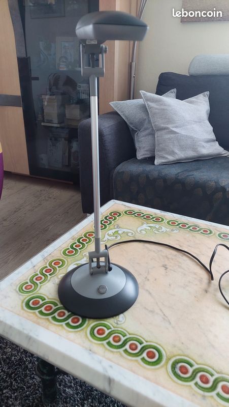 Lampe de bureau (image 1)